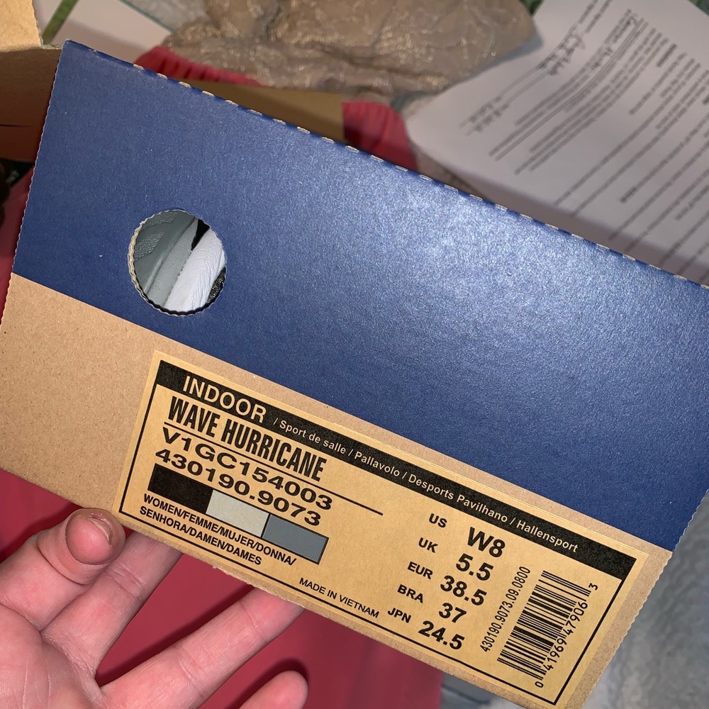 mizuno volleyball shoes
